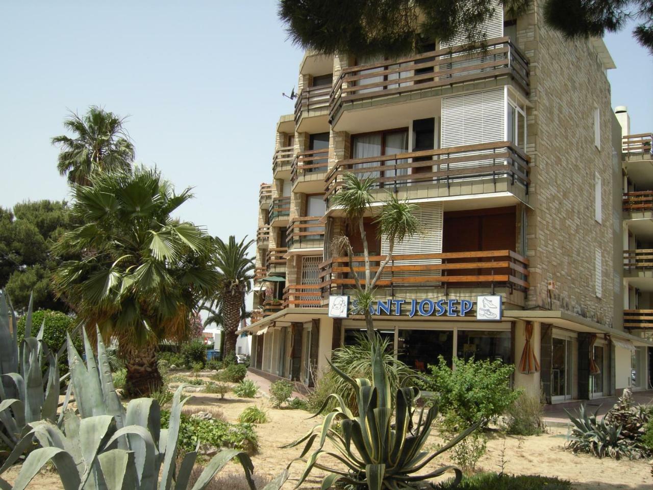 Sant Josep Rosas